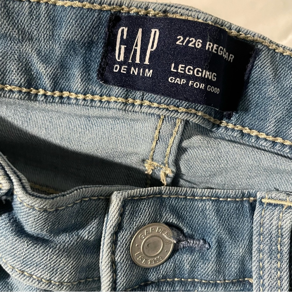 GAP Jeans - Picture 4 of 5